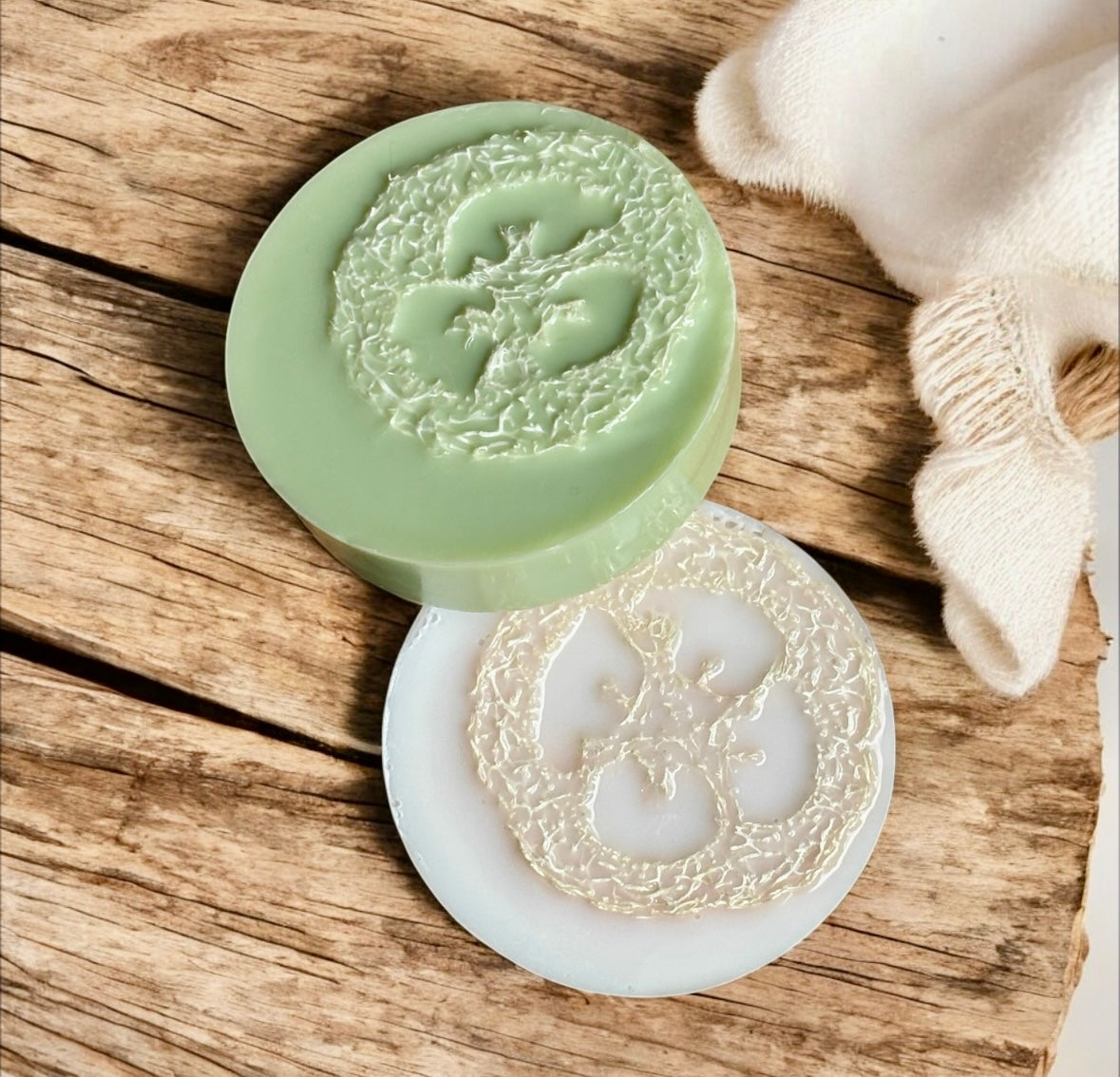 Creamy Coconut Natural Loofah Soap – Handmade Exfoliating Bar for Soft, Smooth Feet